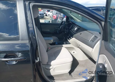 2016 Kia Sedona Lx z USA, uszkodzony, nr VIN KNDMB5C15G6085955